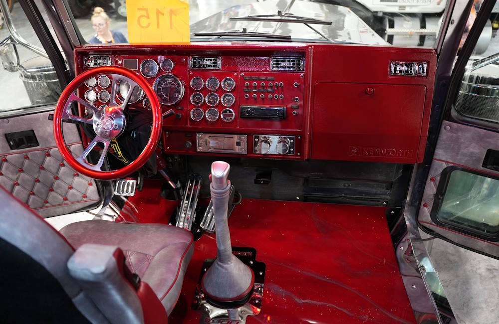 Cutting Out the Middleman: Benefits of Shopping Custom Truck Parts Direct