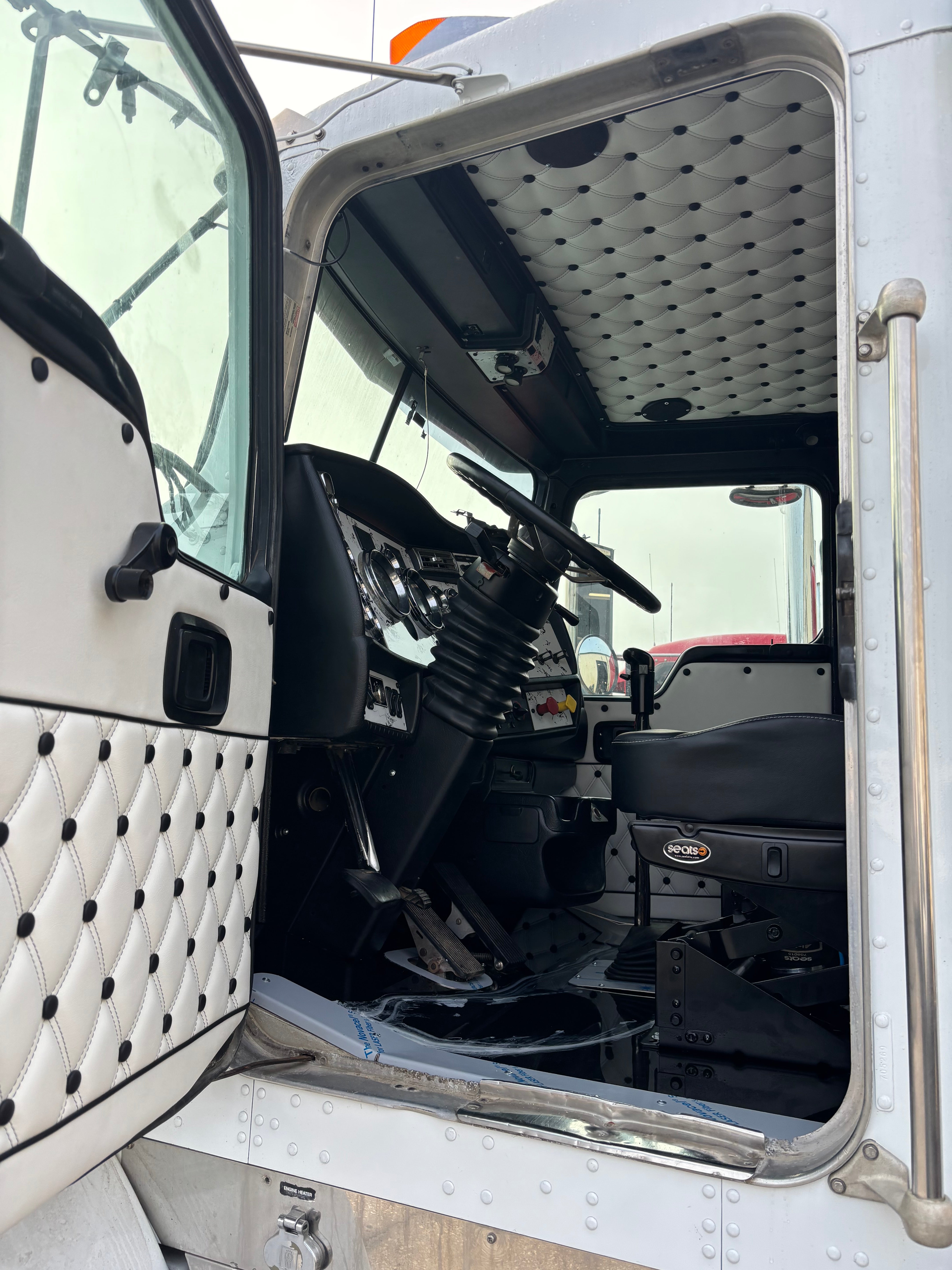 Day cab Upholstery Interior Kit compatible with Kenworth Model W900 T600 T700 T800