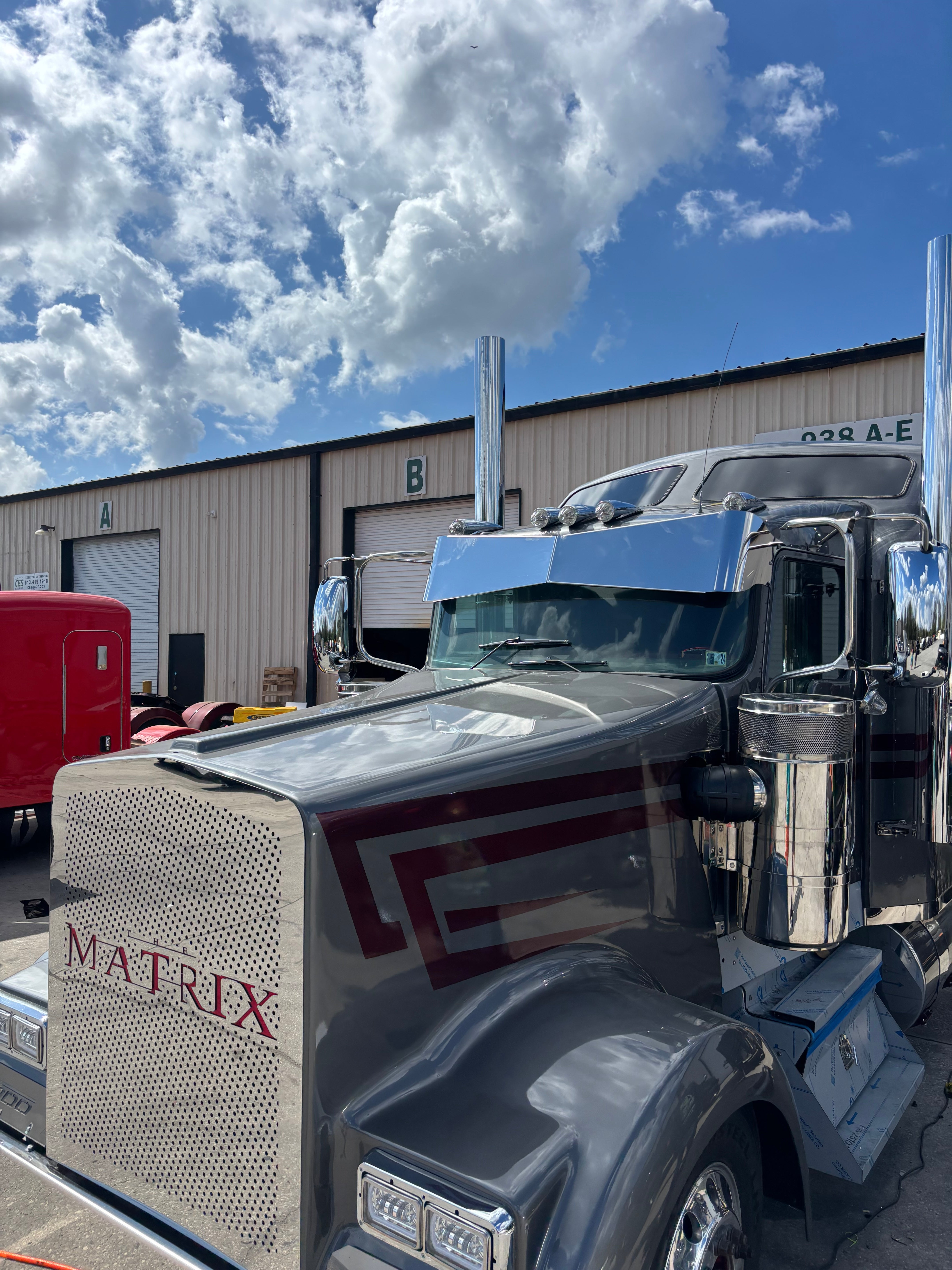 13 inch bowtide Visor compatible with Kenworth T600 T660 W900