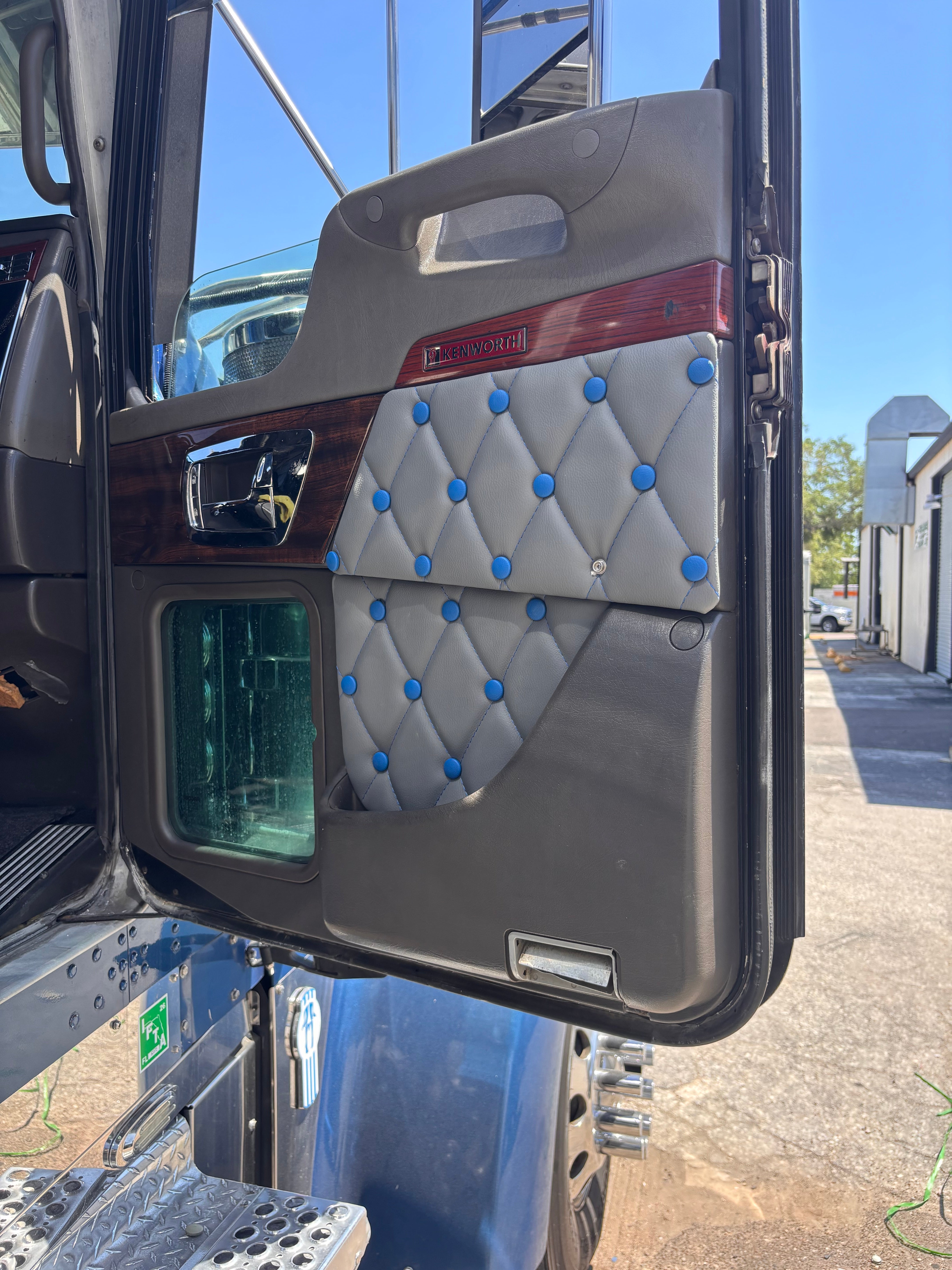 2007 And Up Leather Door Panel inserts Compatible with Kenworth W900 T660