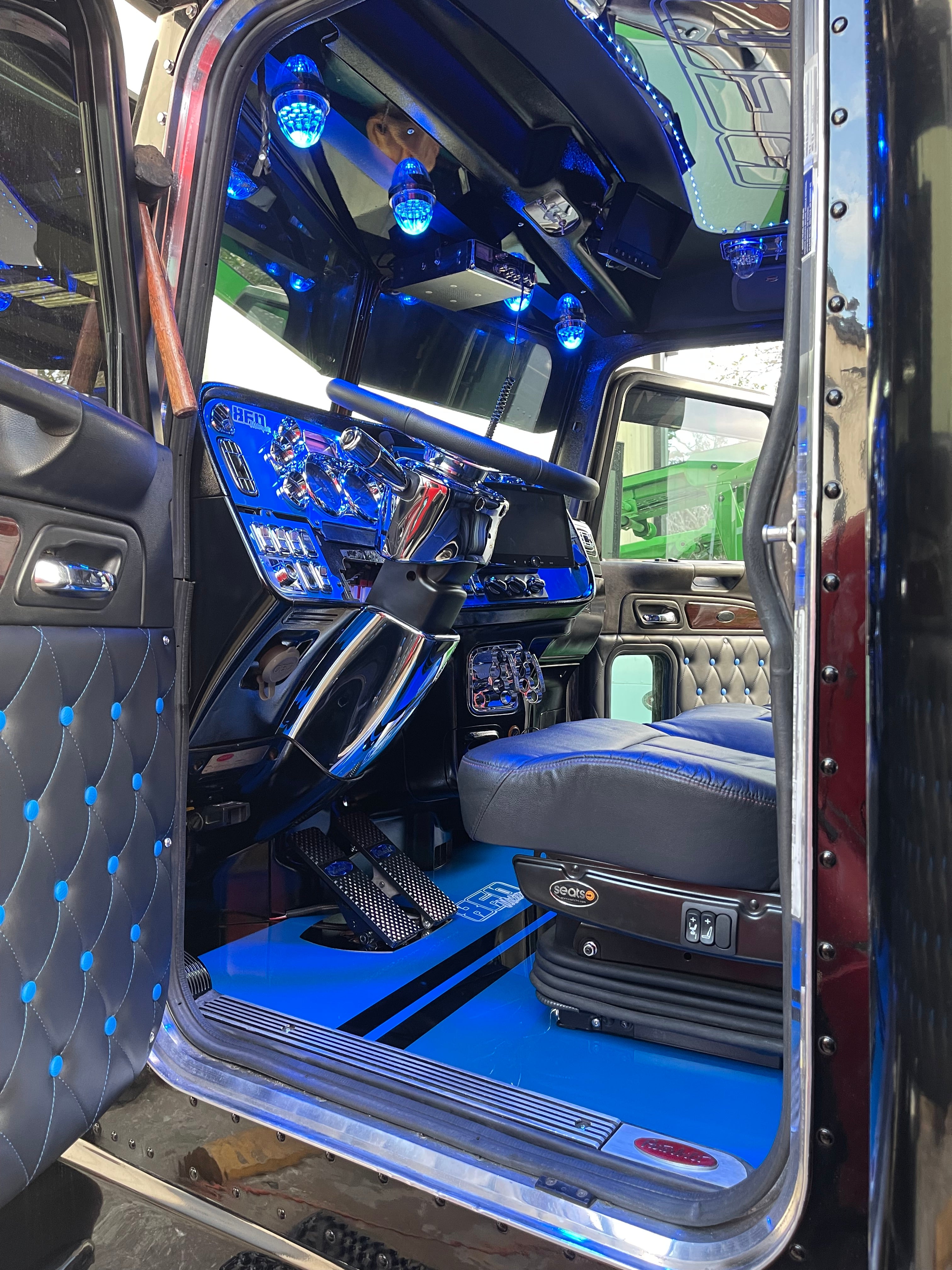 Peterbilt 365 386 388 389 floorings
