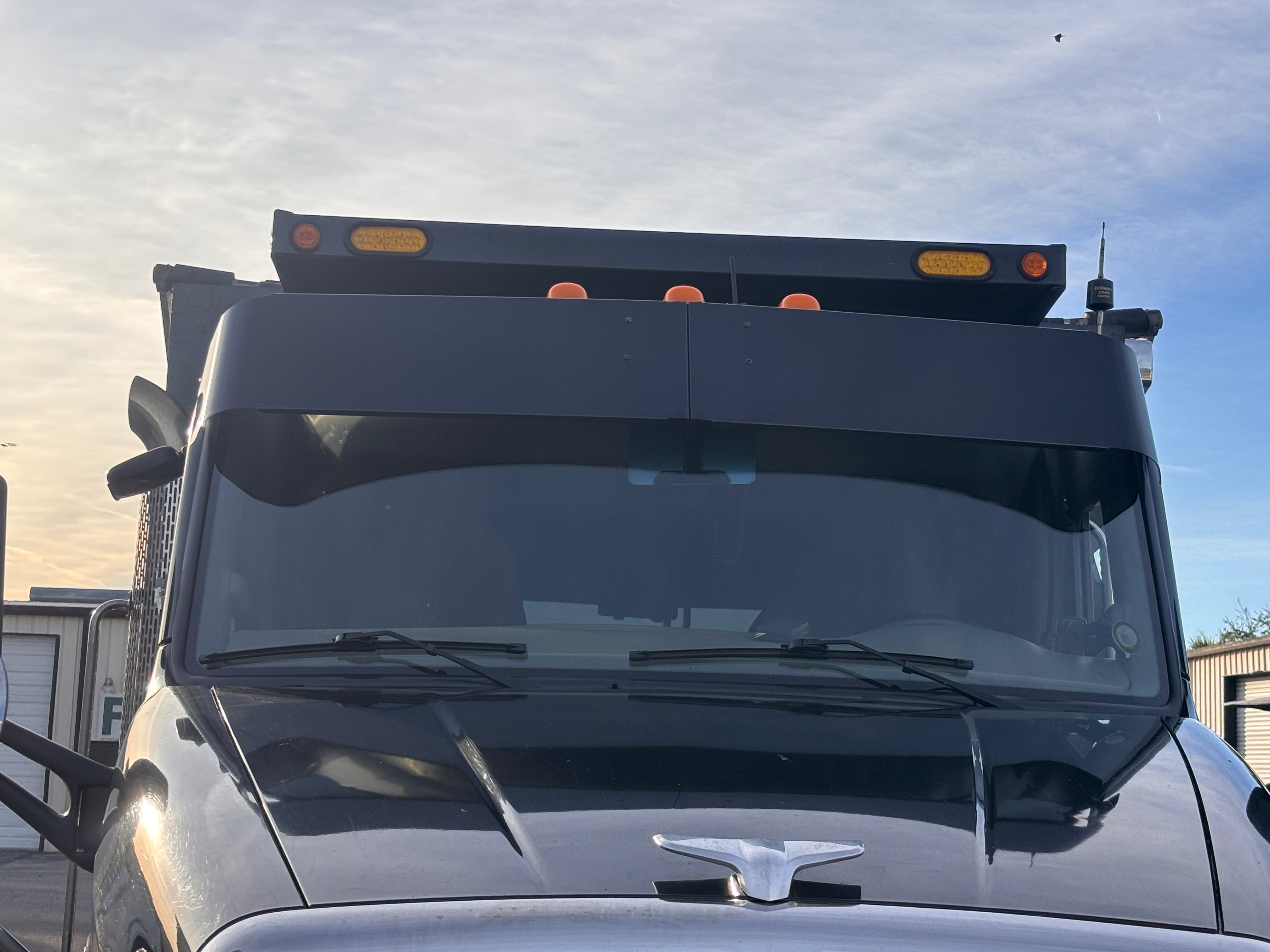 Peterbilt 567 day cab visor 12 inches