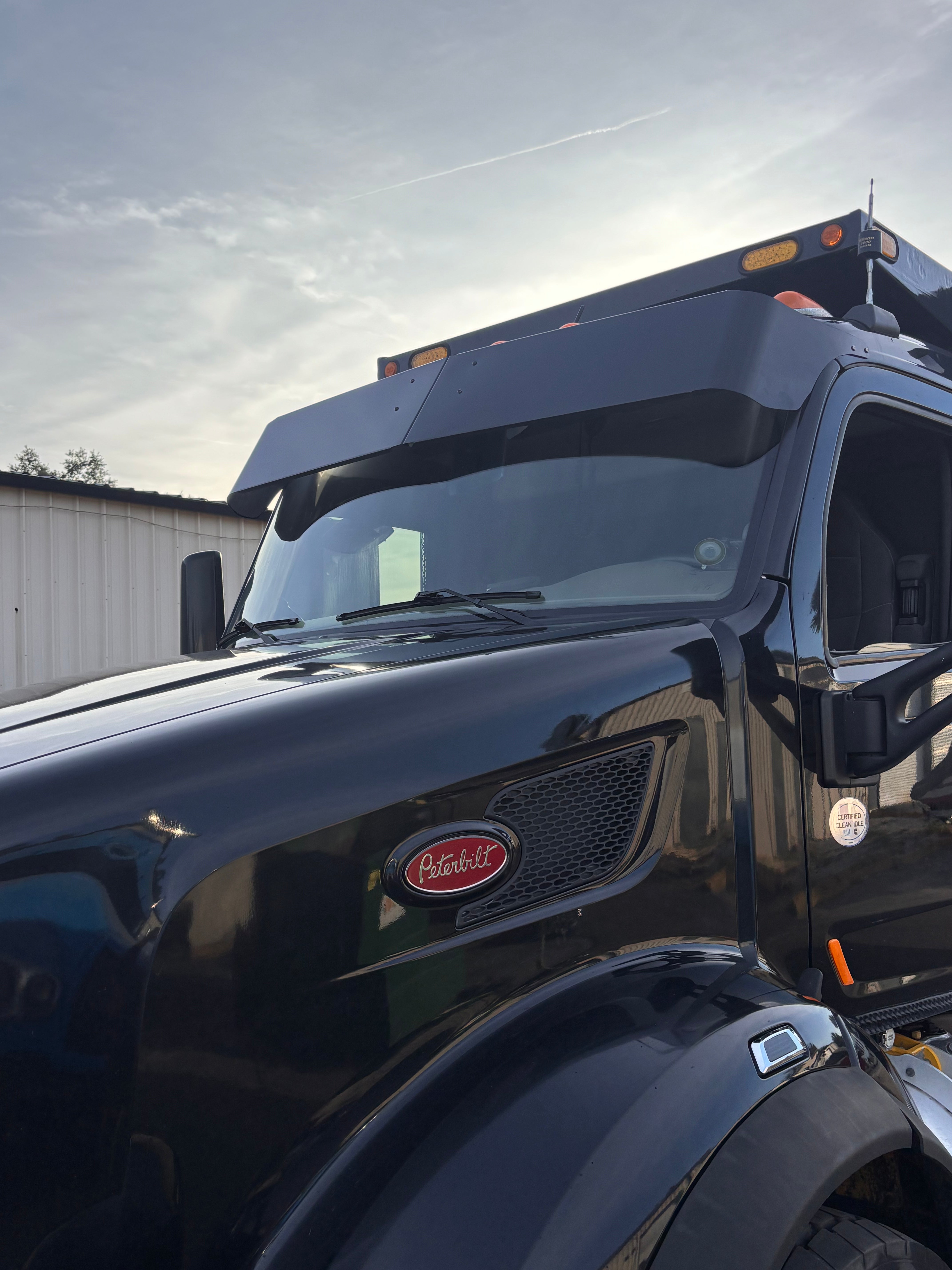 Peterbilt 567 day cab visor 12 inches