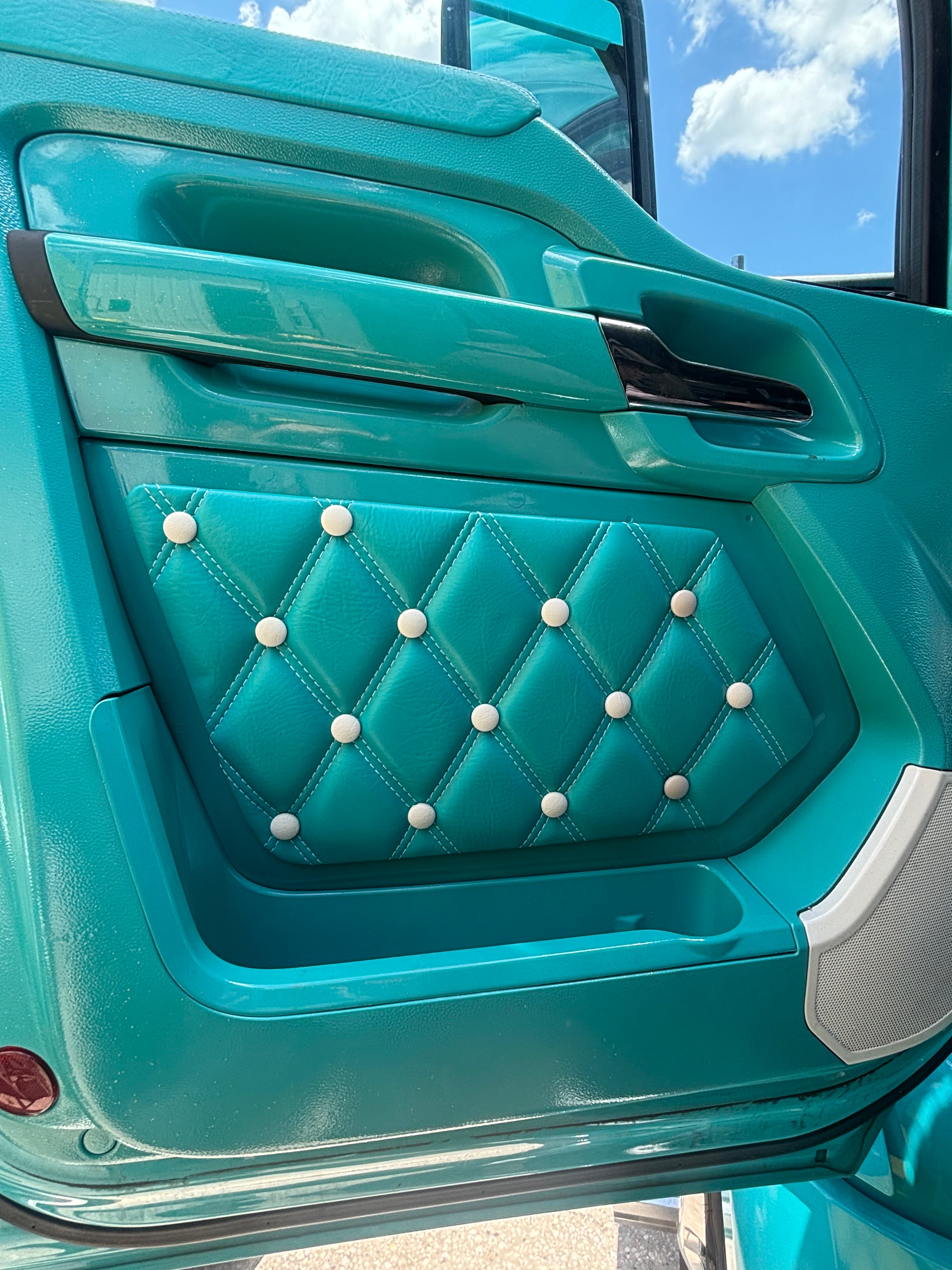 Leather Dash Glove Box and Doors Insert Panels Set compatible with Kenworth T680