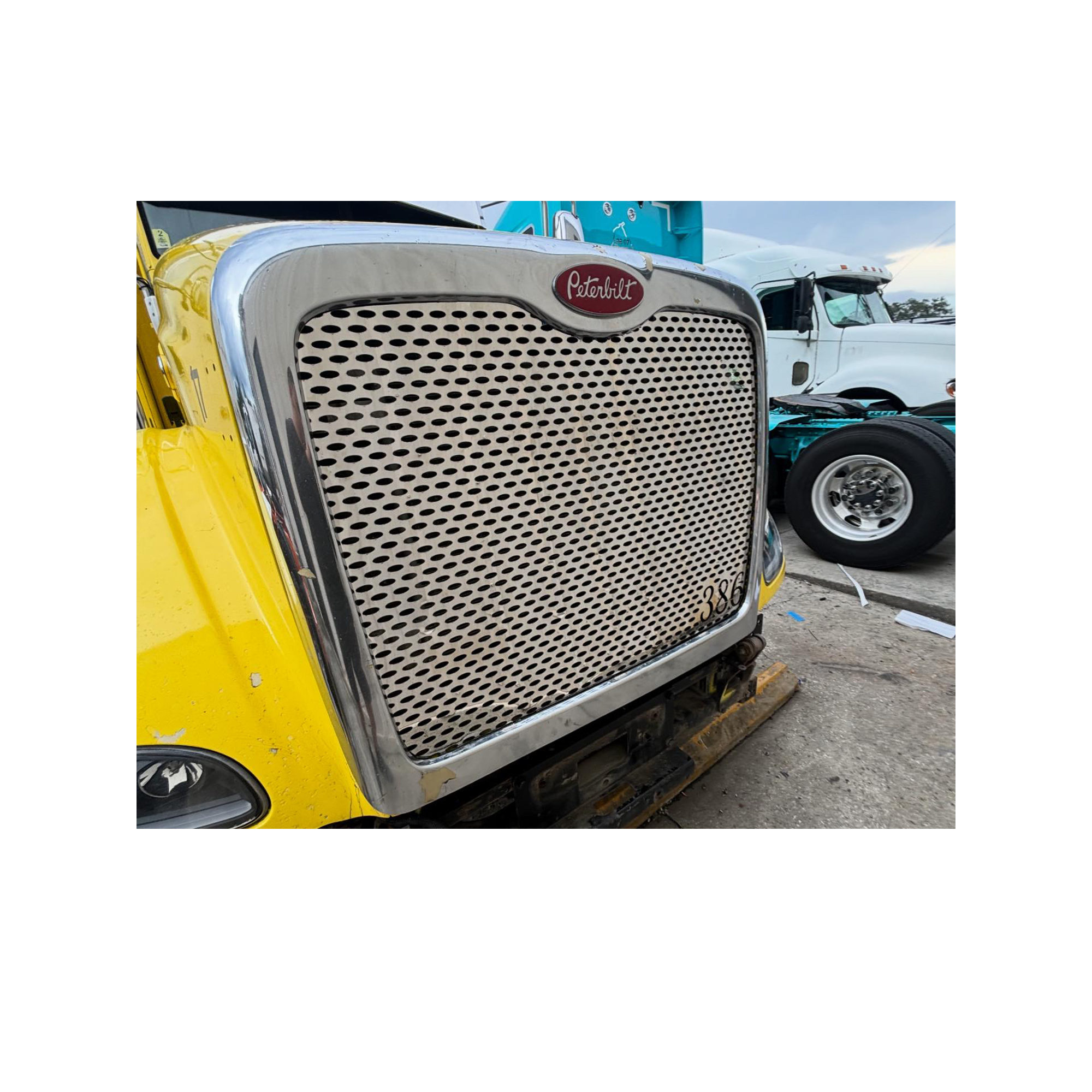 Peterbilt 386 Stainless Steel Hood Grill