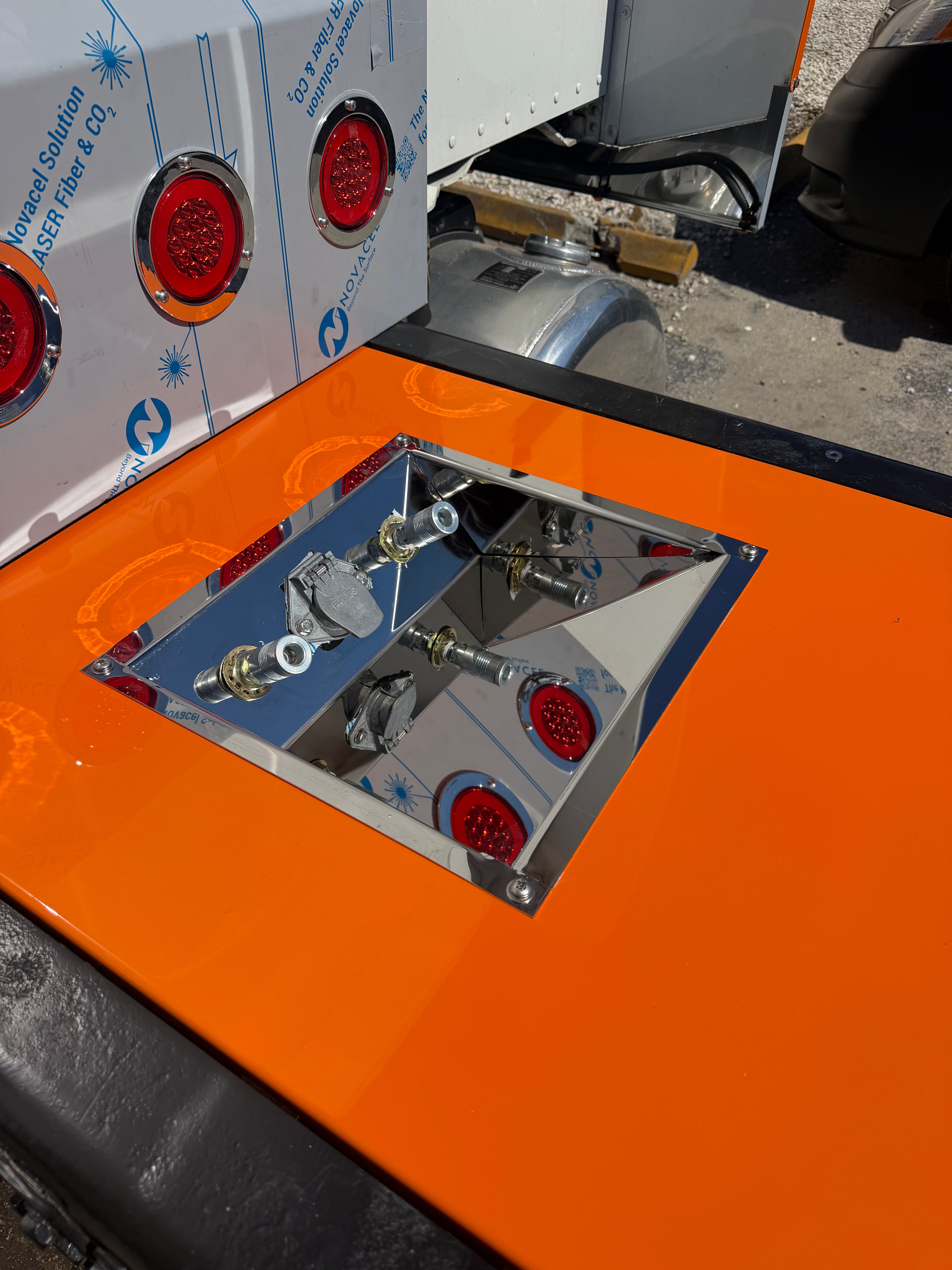 Air Line Box SS Style, Single Electric Plug