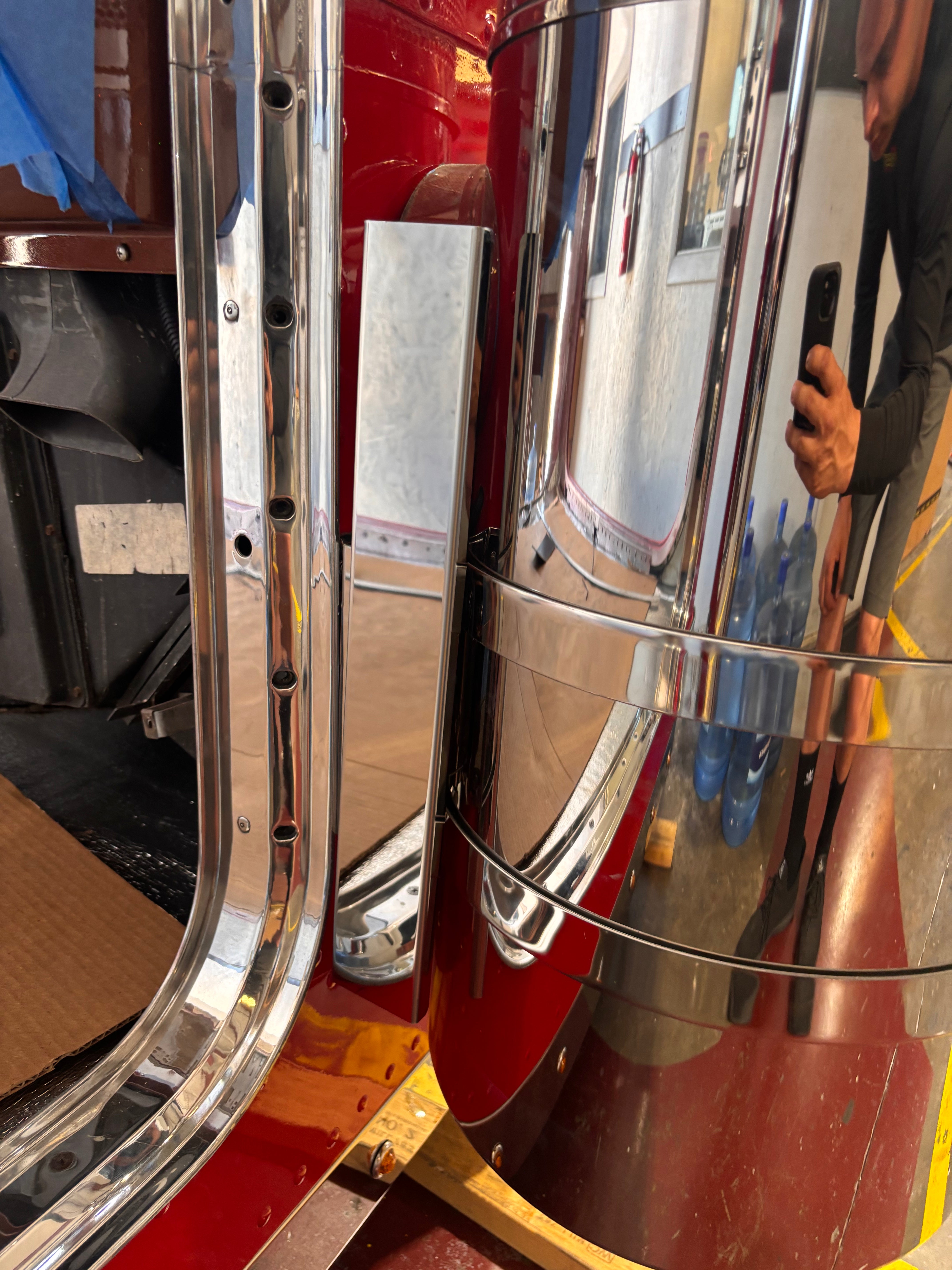 Peterbilt 379 / 389 Air Cleaner Behind Filler Panel – Stainless Steel