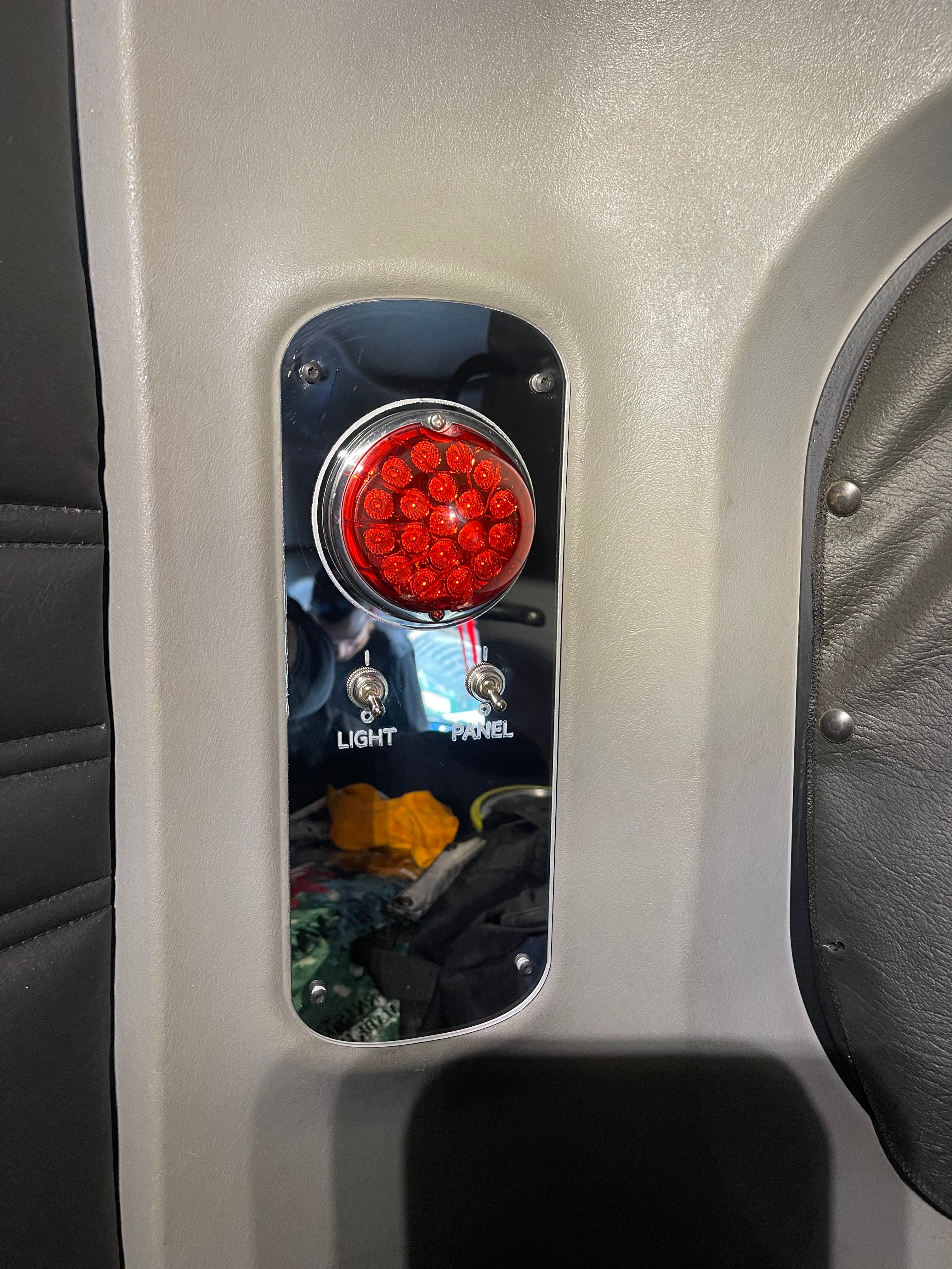 Freightliner Columbia Sleeper per AC Controller Vent Trims and Bunk Tr